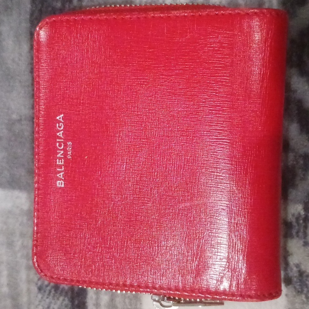 Balenciaga zippy wallet